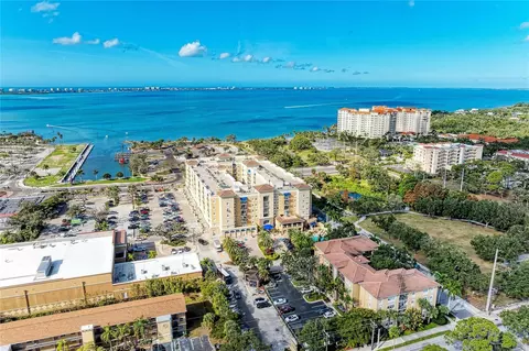 1064 N Tamiami Trl #1212, Sarasota, FL 34236