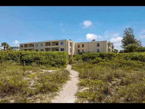 4200 Gulf Dr #205, Holmes Beach, FL 34217