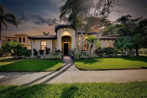 641 W Venice Ave, Venice, FL 34285