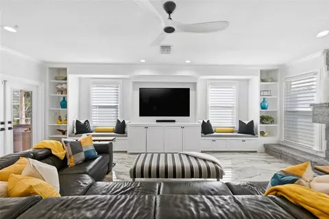 Living - 1307 Riverview Cir, Bradenton, FL 34209 photo 7 of 7