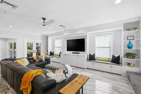 Living - 1307 Riverview Cir, Bradenton, FL 34209 photo 6 of 7