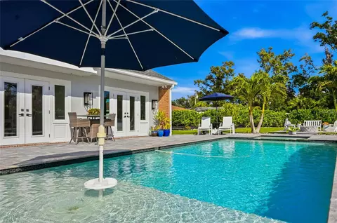 Exterior - 1307 Riverview Cir, Bradenton, FL 34209 photo 3 of 18