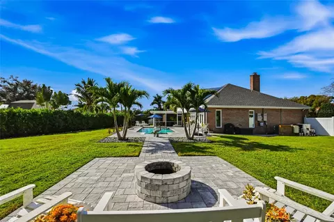 Exterior - 1307 Riverview Cir, Bradenton, FL 34209 photo 9 of 18