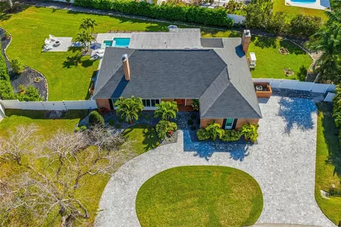 View/Area - 1307 Riverview Cir, Bradenton, FL 34209 photo 4 of 5