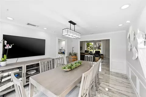 Dining - 1307 Riverview Cir, Bradenton, FL 34209 photo 3 of 3