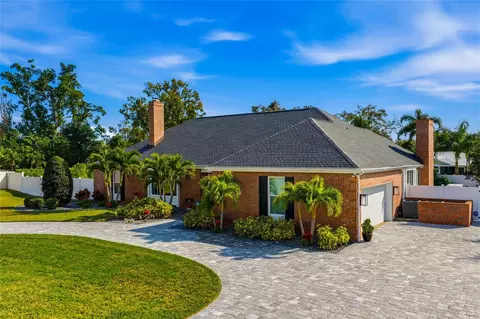 Exterior - 1307 Riverview Cir, Bradenton, FL 34209 photo 15 of 18