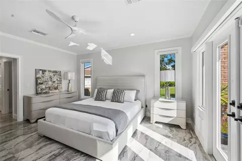 Bedroom - 1307 Riverview Cir, Bradenton, FL 34209 photo 1 of 7