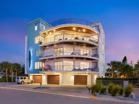 1140 Seaside Dr #301, Siesta Key, FL 34242