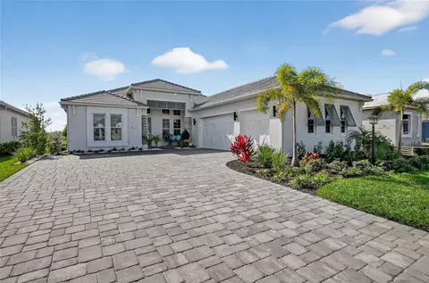 815 Blue Shell Loop, Sarasota, FL 34240