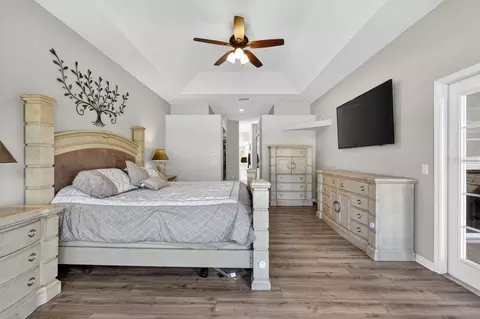 Bedroom - 17312 Howling Wolf Run, Parrish, FL 34219 photo 5 of 7