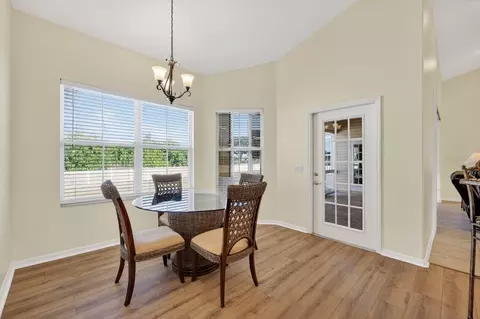Dining - 17312 Howling Wolf Run, Parrish, FL 34219 photo 5 of 5