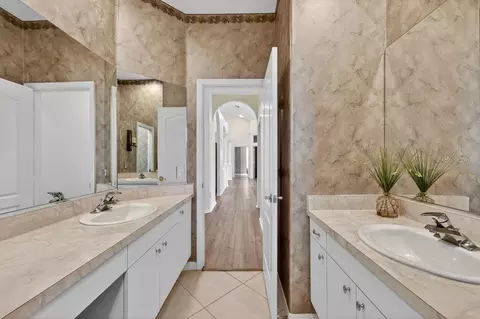 Entry Way - 17312 Howling Wolf Run, Parrish, FL 34219 photo 2 of 2