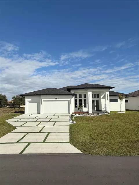 264 W Pine Valley Ln, Rotonda West, FL 33947