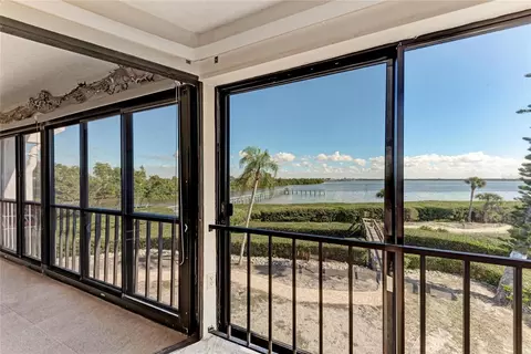 3805 E Bay Dr #309, Holmes Beach, FL 34217