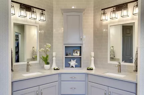 Bath - 15915 42nd Gln E, Parrish, FL 34219 photo 5 of 5