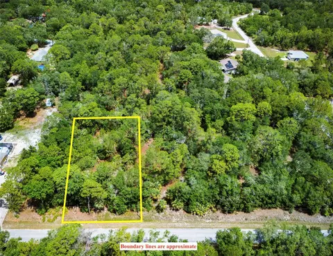 11983 W Appletree Pl, Crystal River, FL 34428