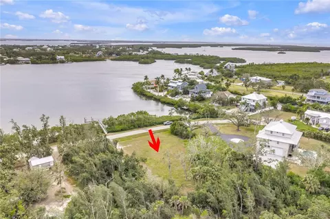 1770 Bayshore Dr, Terra Ceia, FL 34250