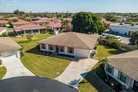 771 Vivienda South Ct #9, Venice, FL 34293