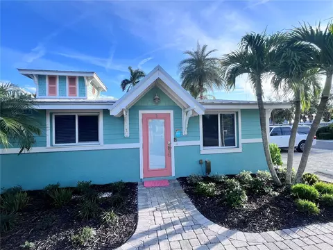 3007 Avenue E #A, Holmes Beach, FL 34217