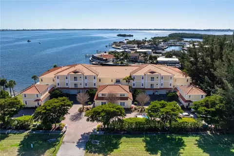 9923 Manatee Ave W, Bradenton, FL 34209