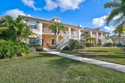 4706 Sand Trap Street Cir E #101, Bradenton, FL 34203