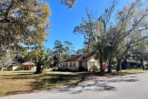 34 Washington Ave, Osprey, FL 34229