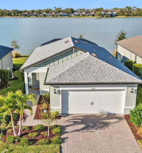 6564 Silverstar Dr, Sarasota, FL 34240