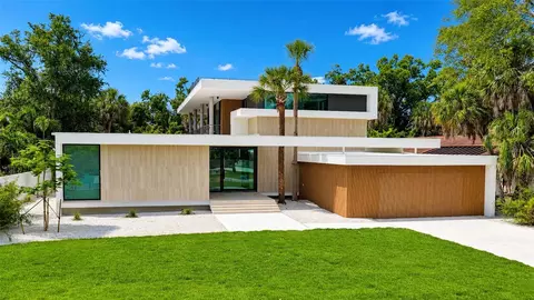 359 N Shore Dr, Sarasota, FL 34234