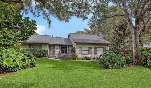 4711 Maid Marian Ln, Sarasota, FL 34232