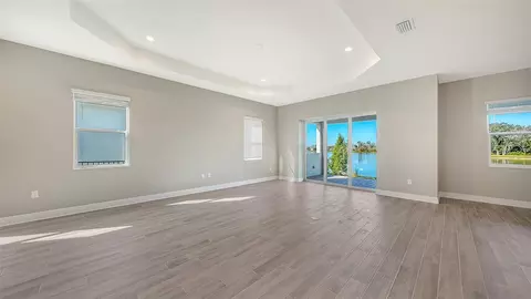 Living - 10103 Hammock Brook Dr, Parrish, FL 34219 photo 2 of 5