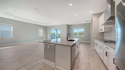 Kitchen - 10103 Hammock Brook Dr, Parrish, FL 34219 photo 5 of 5