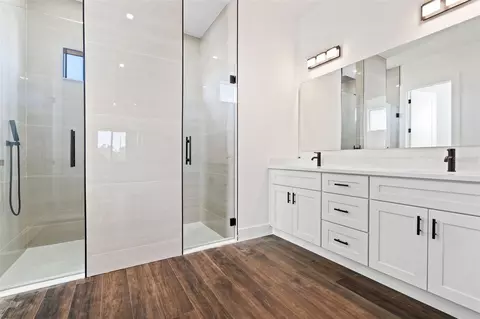 Bath - 97 Brig Cir E, Placida, FL 33946 photo 1 of 3