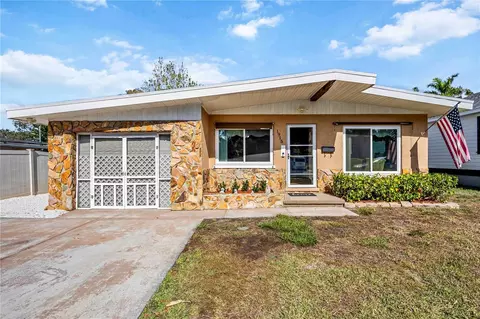 1915 3rd Ave E, Bradenton, FL 34208