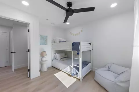 Bedroom - 414 79th St, Holmes Beach, FL 34217 photo 3 of 4