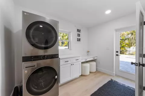 Other - 414 79th St, Holmes Beach, FL 34217 photo 3 of 4