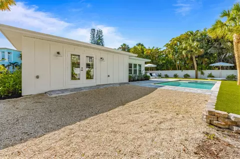 Exterior - 414 79th St, Holmes Beach, FL 34217 photo 7 of 12
