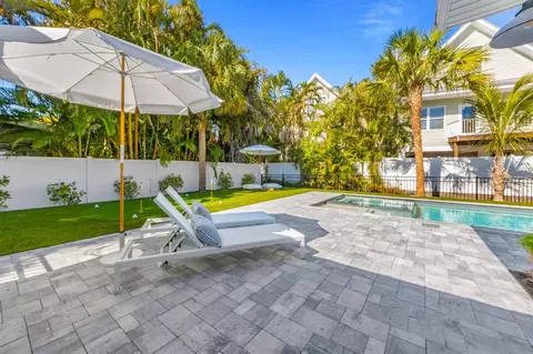 Exterior - 414 79th St, Holmes Beach, FL 34217 photo 8 of 12