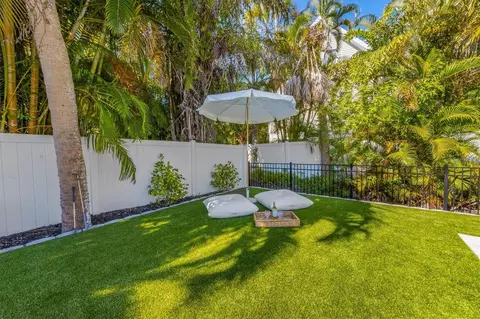 Exterior - 414 79th St, Holmes Beach, FL 34217 photo 11 of 12