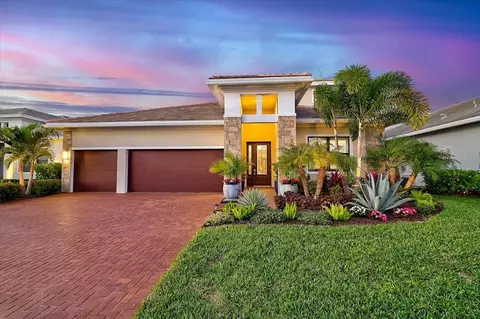 4966 Kiva Cir, Bradenton, FL 34211