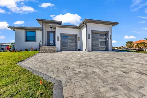 1323 Wesley Dr #112, Punta Gorda, FL 33950