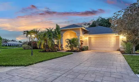 8117 Misty Oaks Blvd, Sarasota, FL 34243