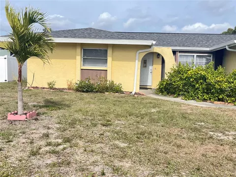 1115 Southern Pine Ln, Sarasota, FL 34243