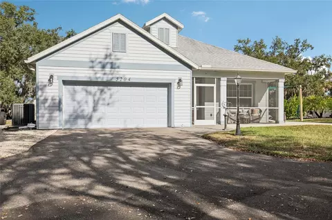 5204 69th St E, Palmetto, FL 34221