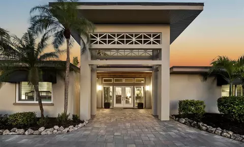 1186 Westway Dr, Sarasota, FL 34236