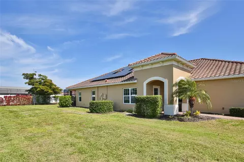 7016 Playa Bella Dr, Bradenton, FL 34209