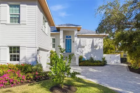 3919 Roberts Point Rd, Sarasota, FL 34242