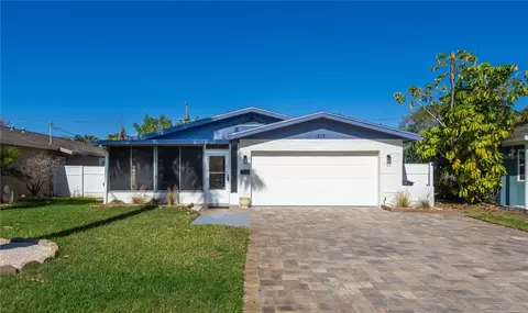 1825 Shore Acres Blvd NE, Saint Petersburg, FL 33703