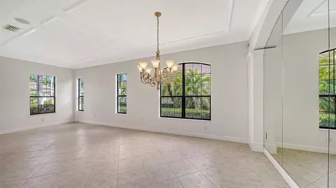 Living - 13911 Siena Loop, Lakewood Ranch, FL 34202 photo 4 of 12
