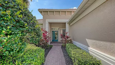 Exterior - 13911 Siena Loop, Lakewood Ranch, FL 34202 photo 4 of 15