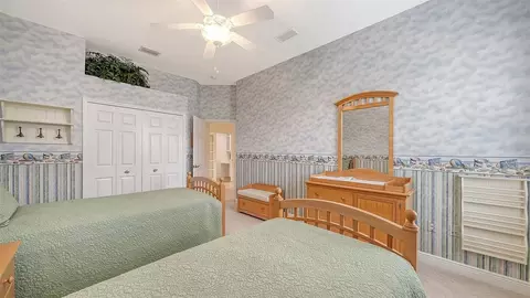 Bedroom - 13911 Siena Loop, Lakewood Ranch, FL 34202 photo 7 of 8